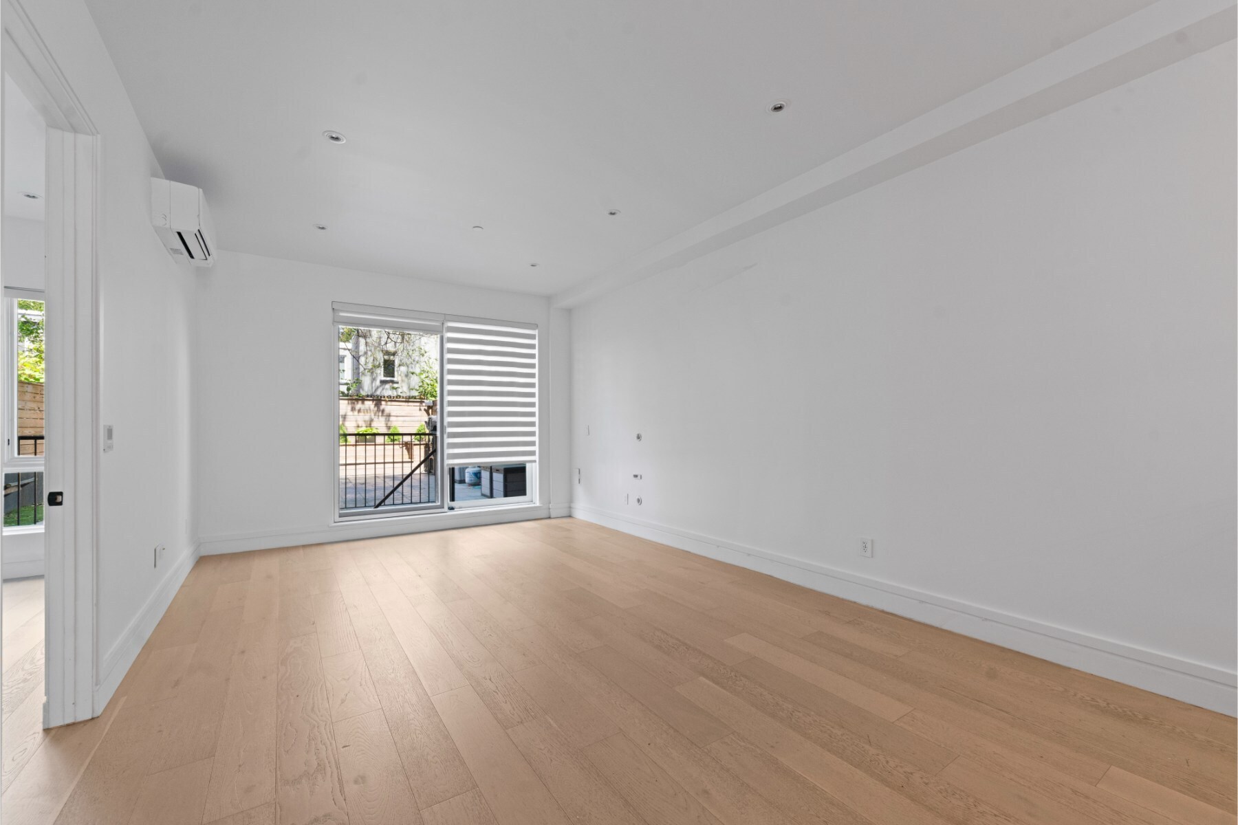 499 Van Buren Street 1 Stuyvesant Heights Brooklyn NY 11221