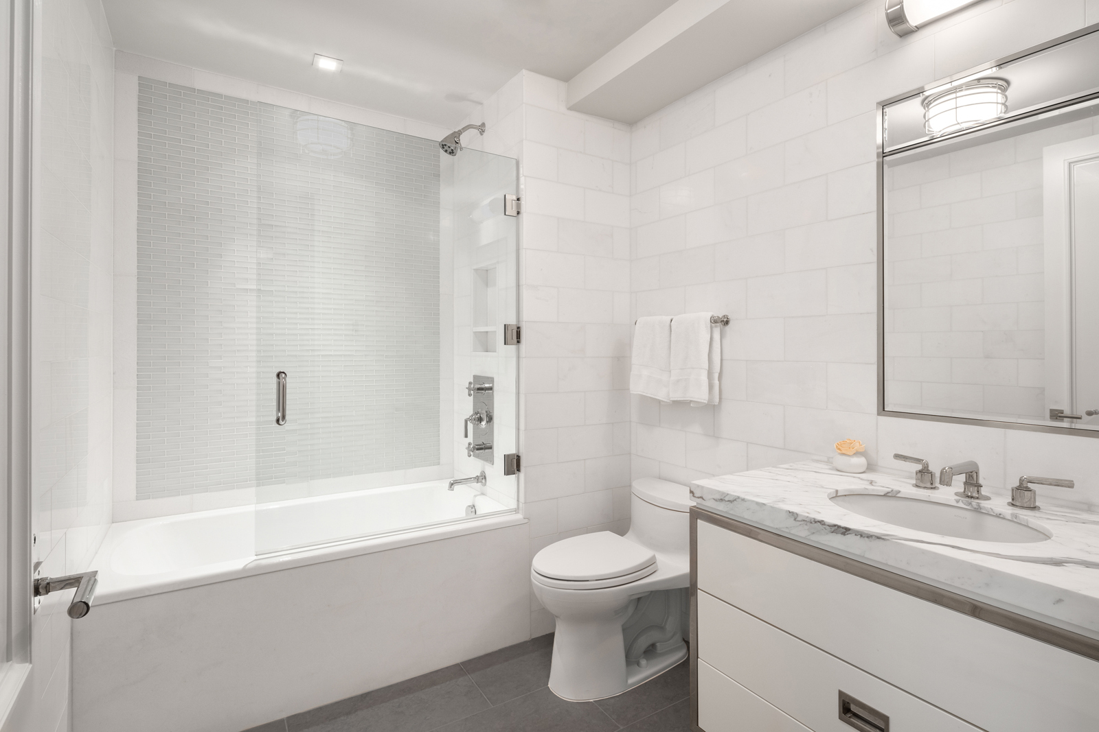141 East 88th Street 6F Carnegie Hill New York NY 10128