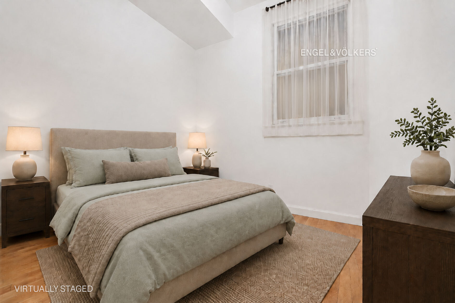 42 East 20th Street 2B Flatiron District New York NY 10003