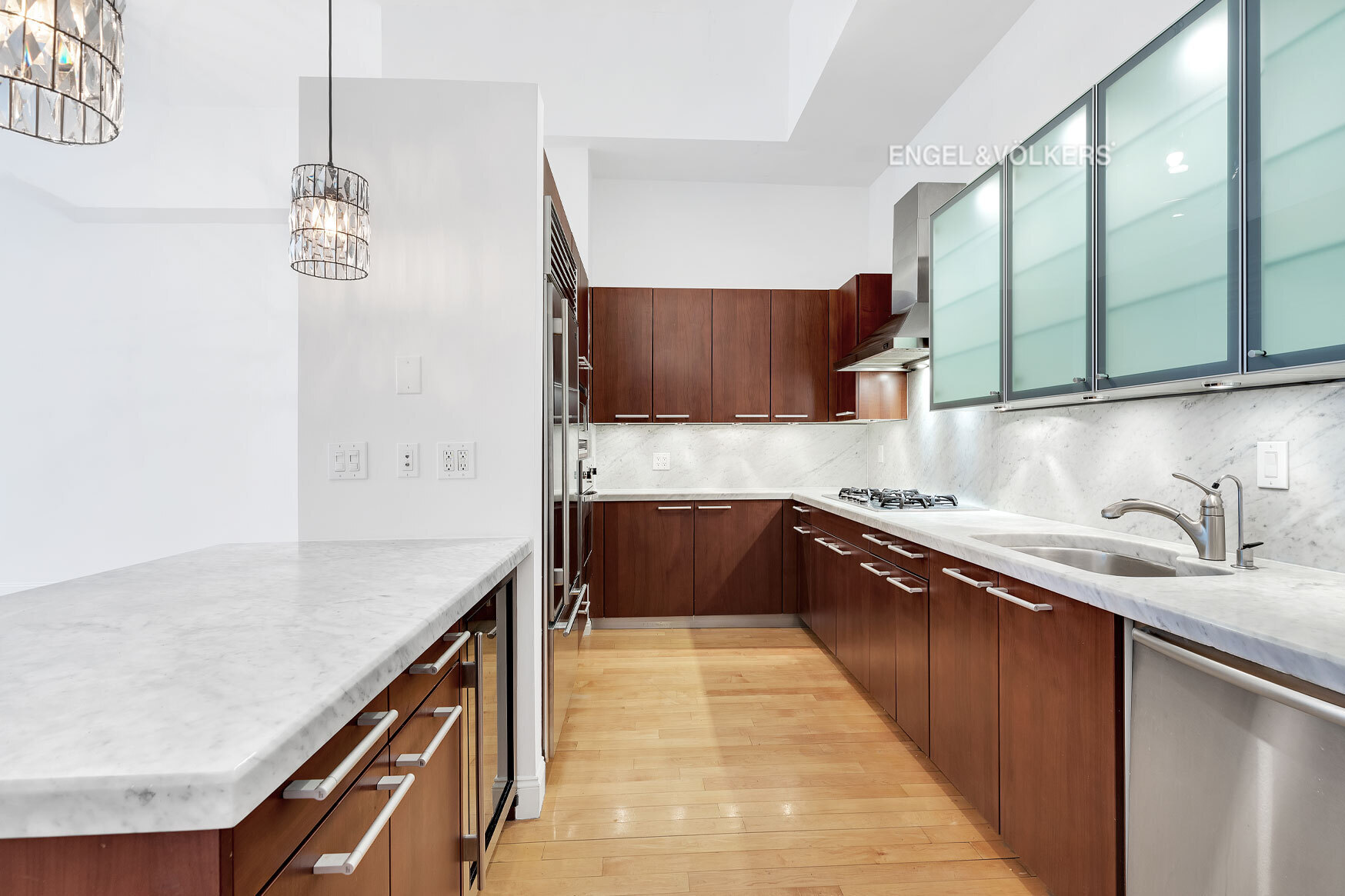 42 East 20th Street 2B Flatiron District New York NY 10003