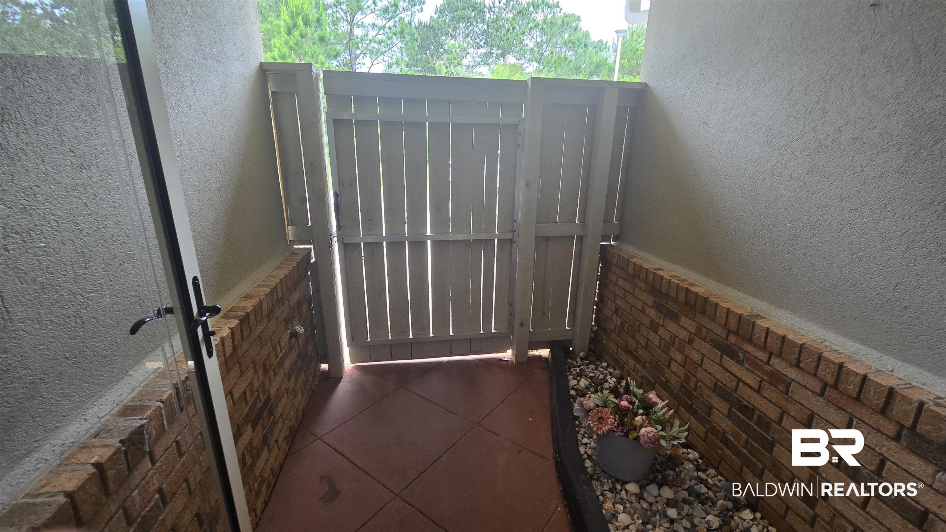 396273 | Photo 25