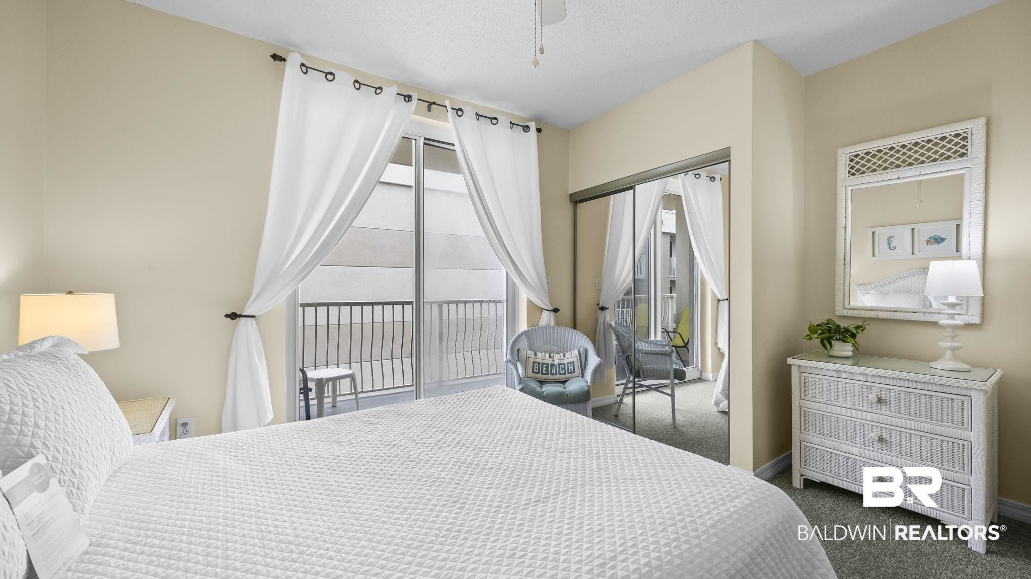 396283 | Photo 32