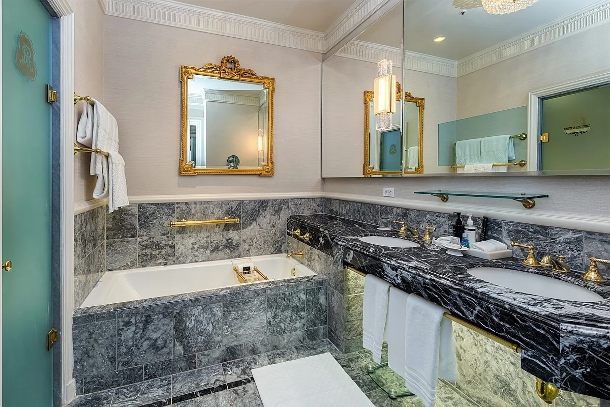 2 East 55th Street 112129 Midtown East New York NY 10022
