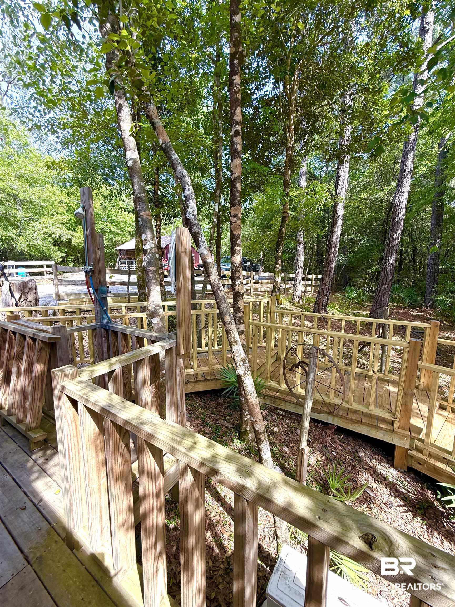 396305 | Photo 4