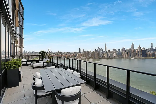 21 India Street 33B Greenpoint Brooklyn NY 11222