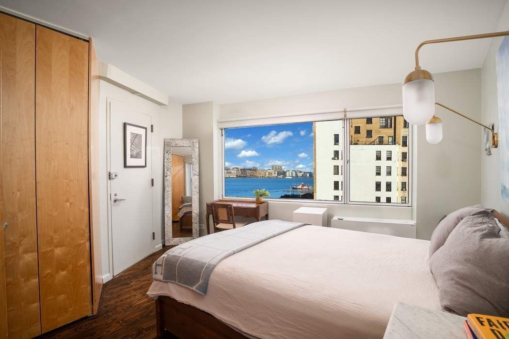 164 Bank Street 10B W. Greenwich Village New York NY 10014