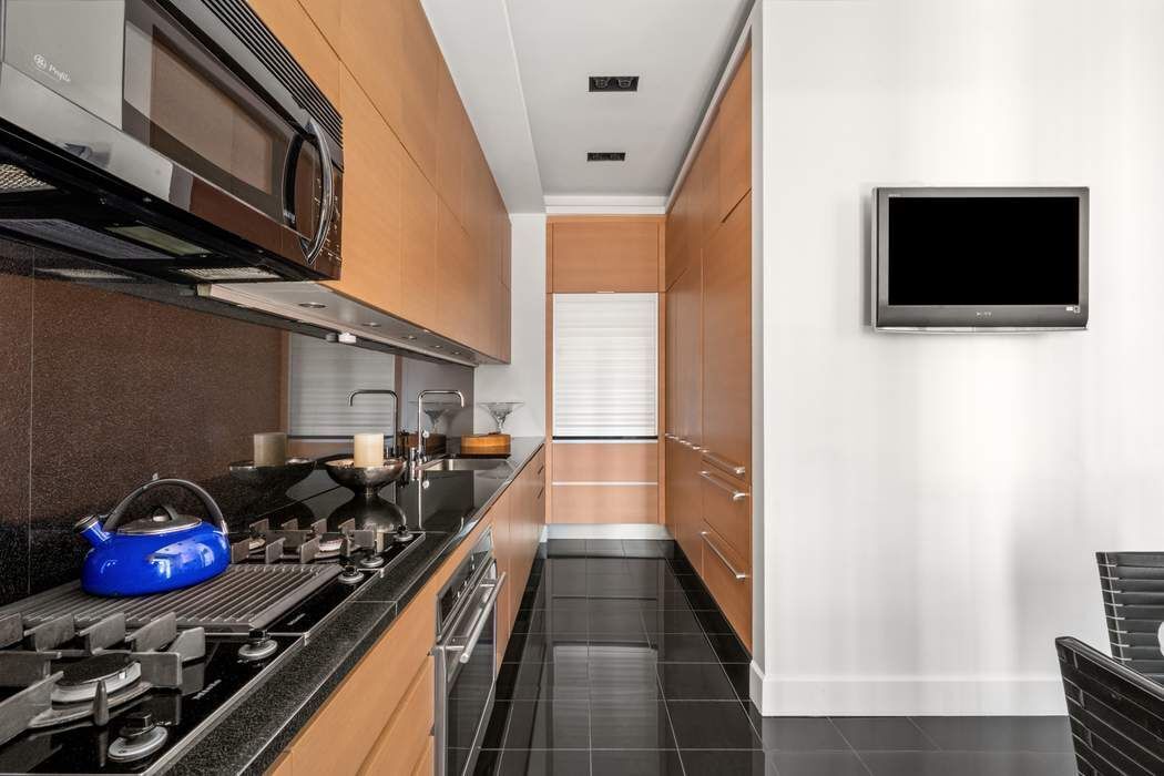 521 Park Avenue 10C Upper East Side New York NY 10065