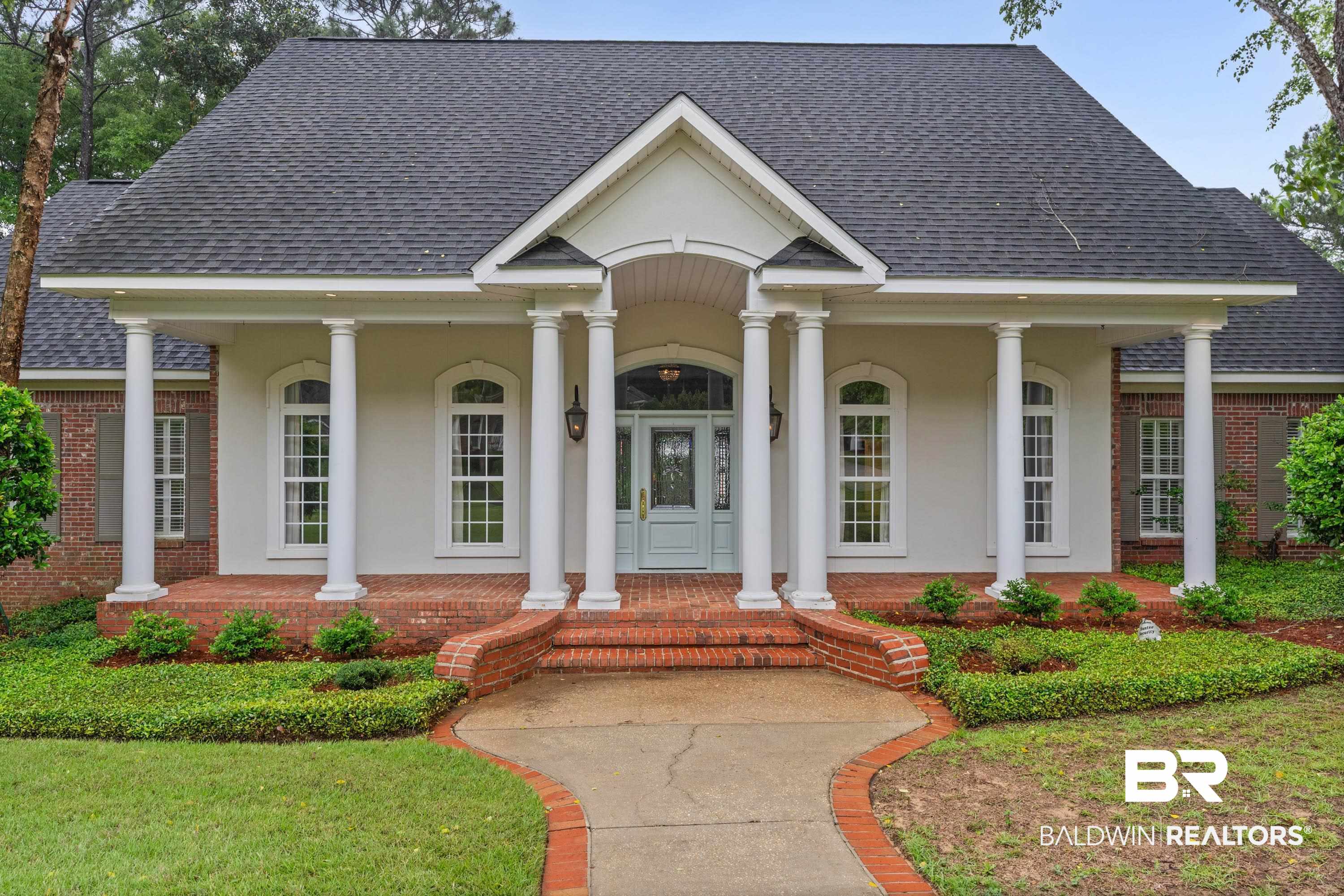 Large Homes for Sale in Daphne