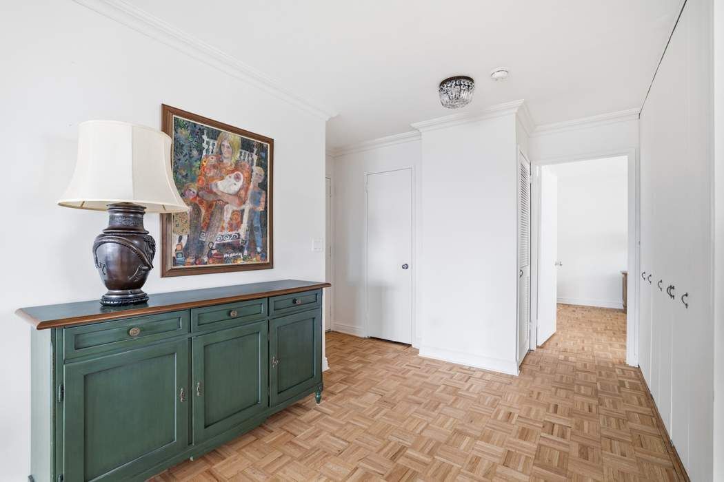 171 East 84th Street 17C Upper East Side New York NY 10028