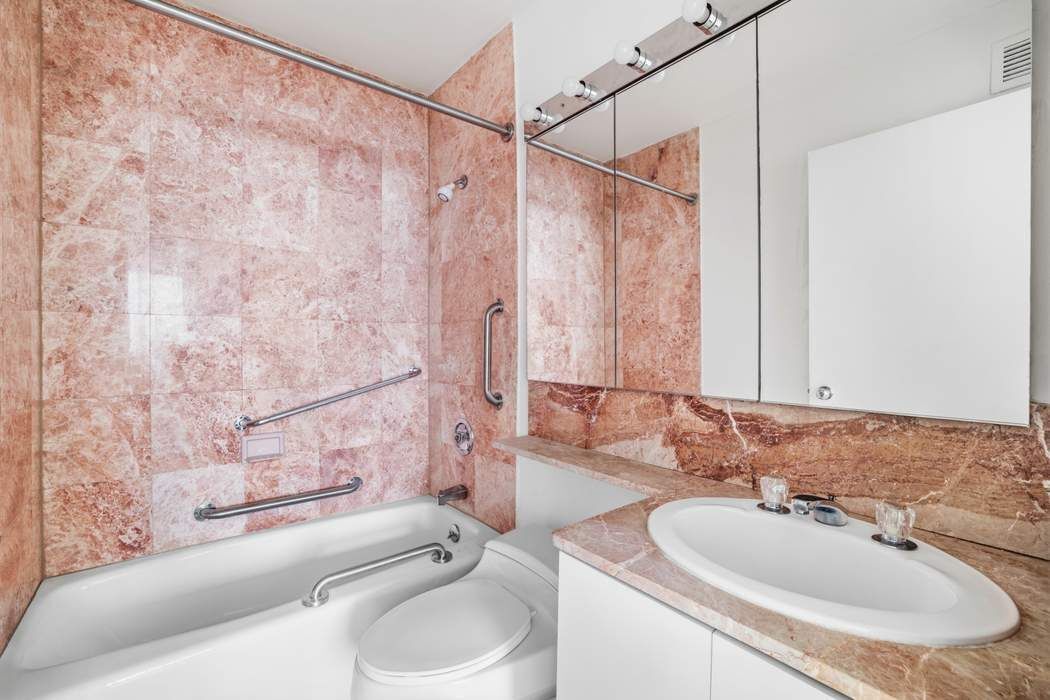 171 East 84th Street 17C Upper East Side New York NY 10028