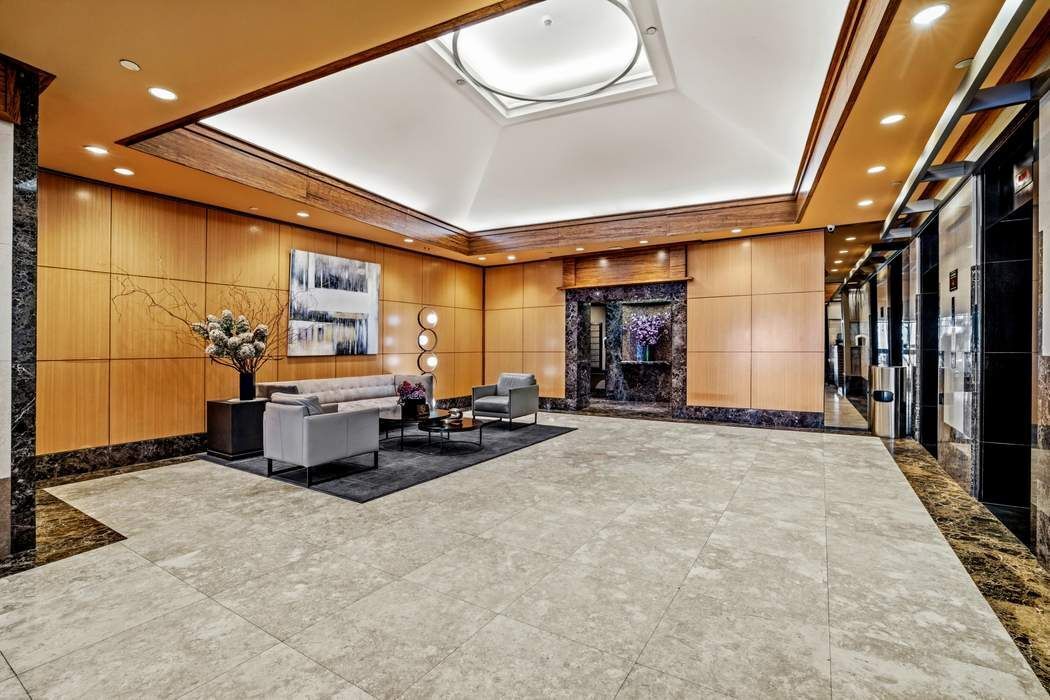 171 East 84th Street 17C Upper East Side New York NY 10028