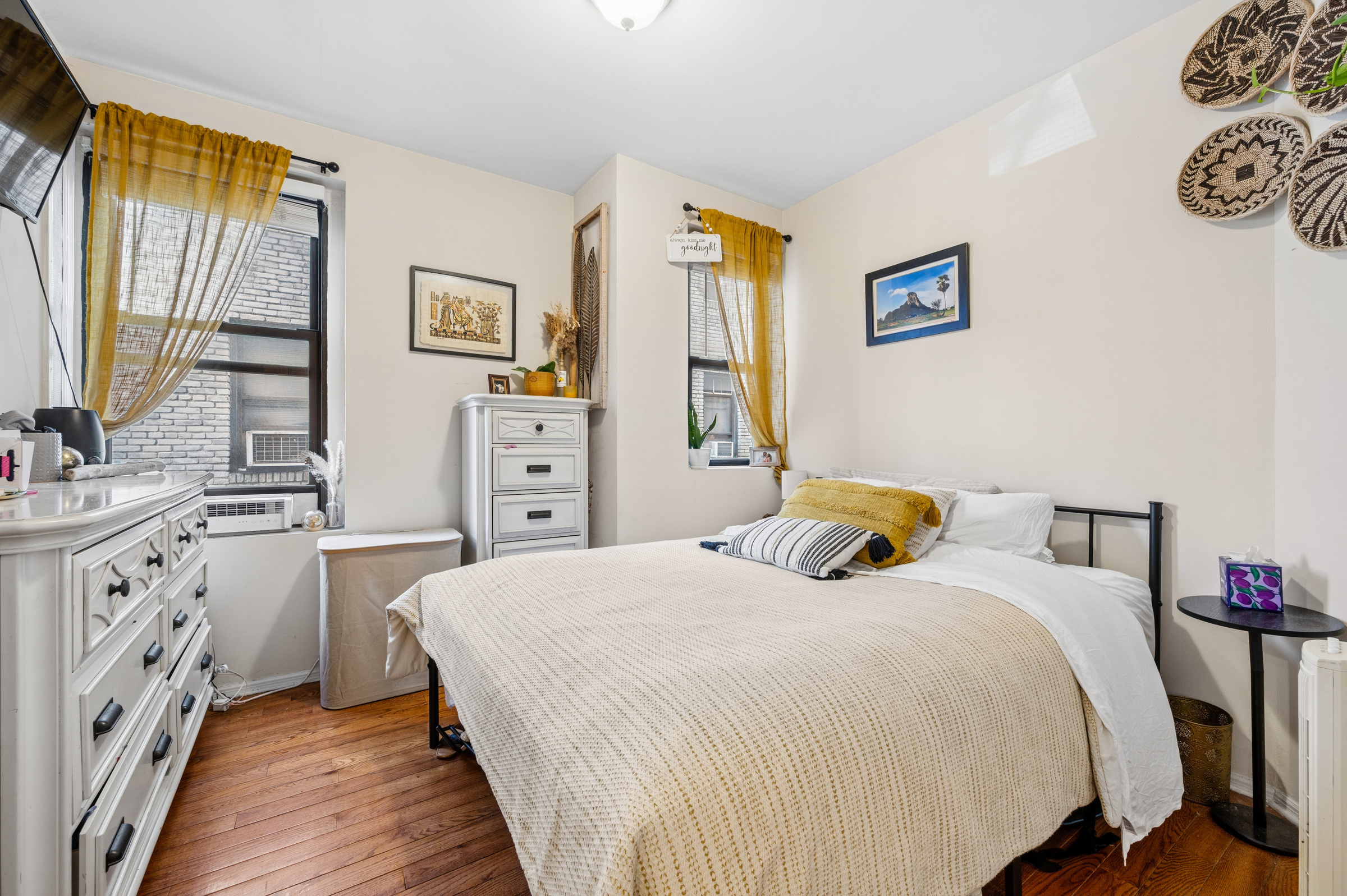 21-06 35th Street 2C Steinway-Ditmars Queens NY 11105