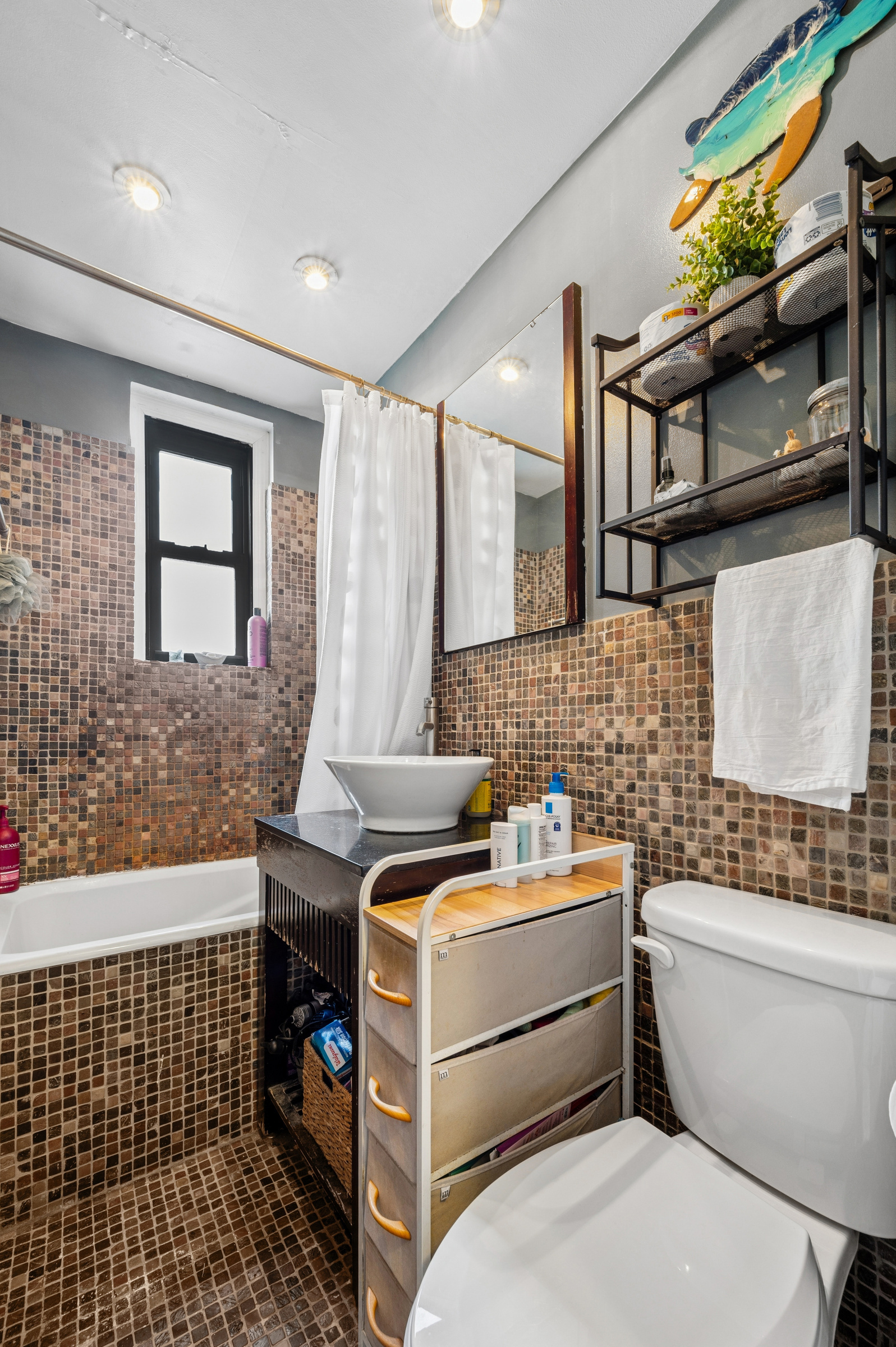 21-06 35th Street 2C Steinway-Ditmars Queens NY 11105