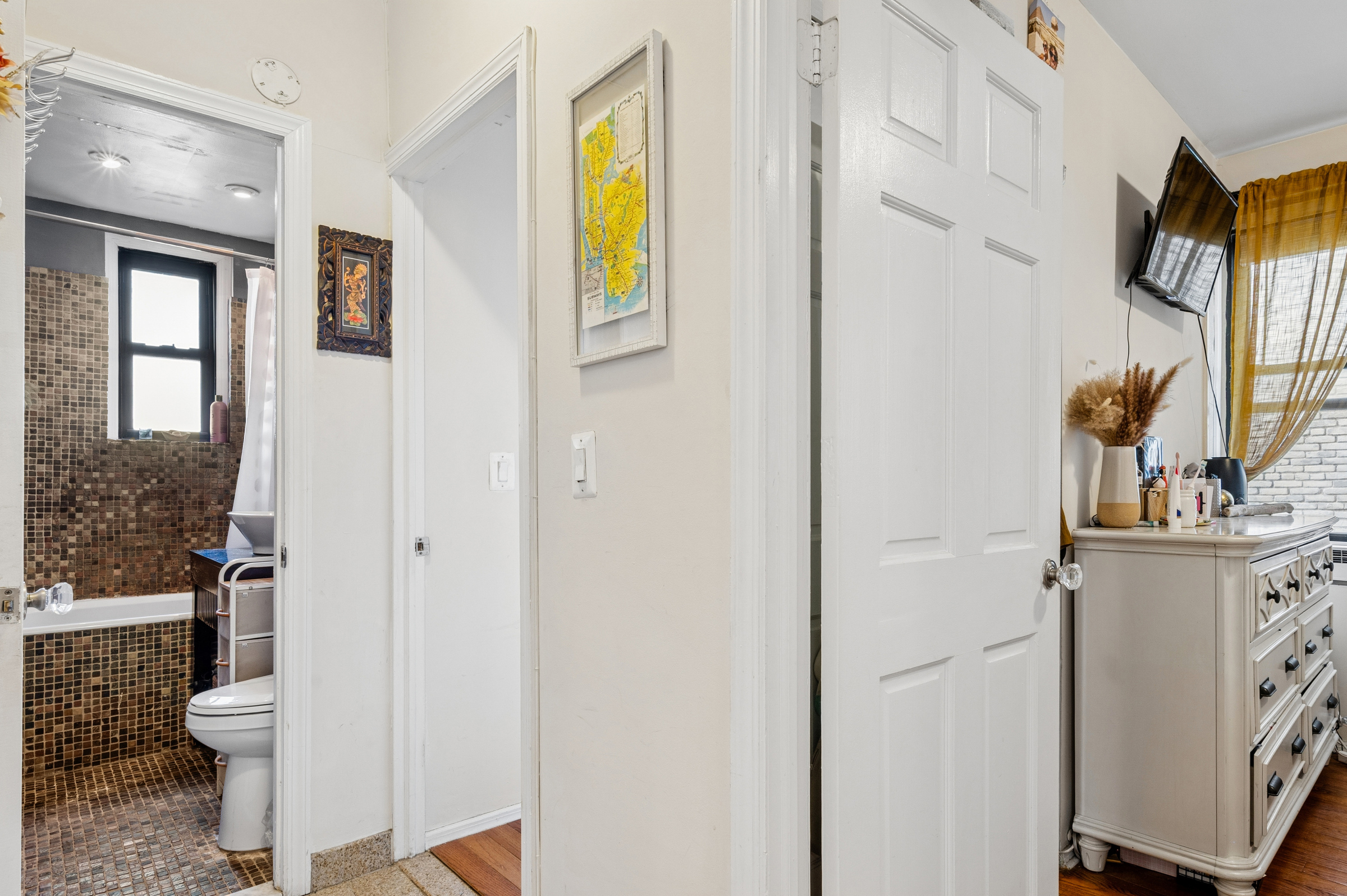 21-06 35th Street 2C Steinway-Ditmars Queens NY 11105