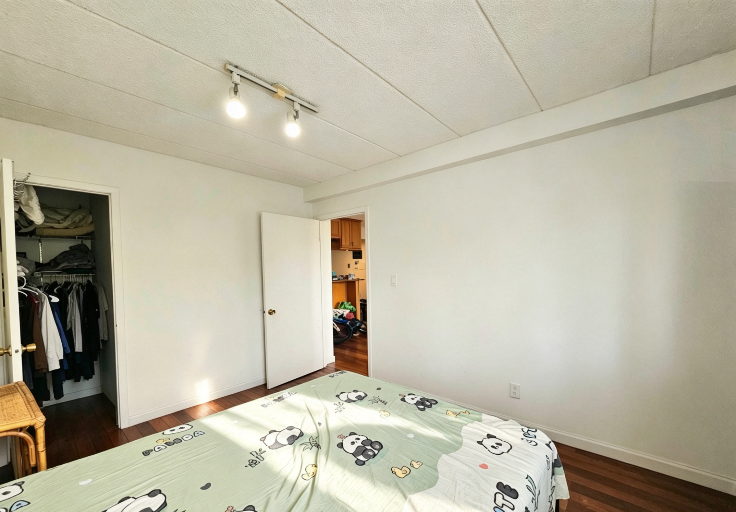 76-01 113th Street 3C Forest Hills Queens NY 11375