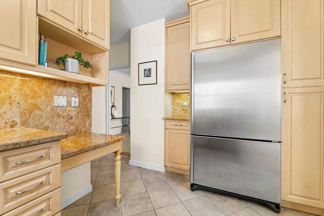 430 East 56th Street 9B Sutton Place New York NY 10022