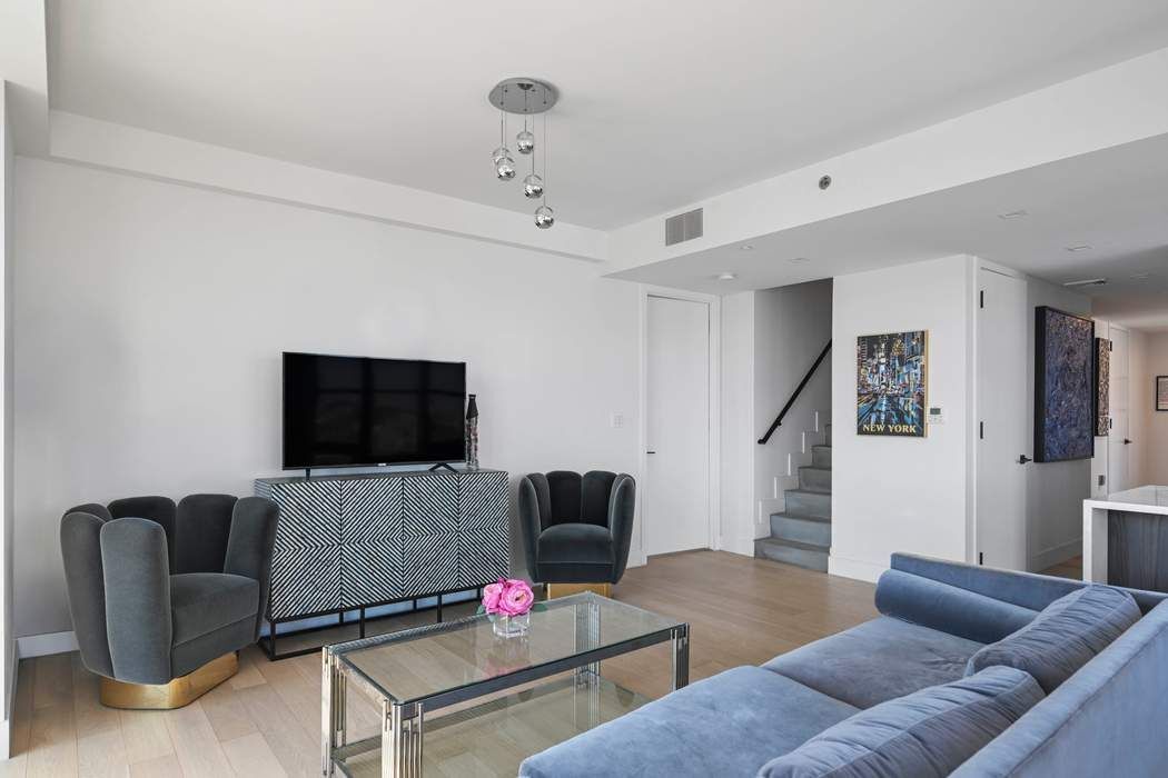 11 Hancock Place PH206 West Harlem New York NY 10027