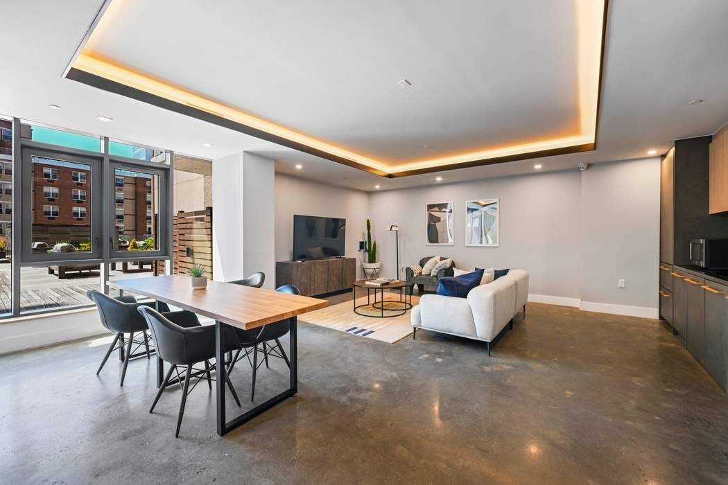 11 Hancock Place PH206 West Harlem New York NY 10027
