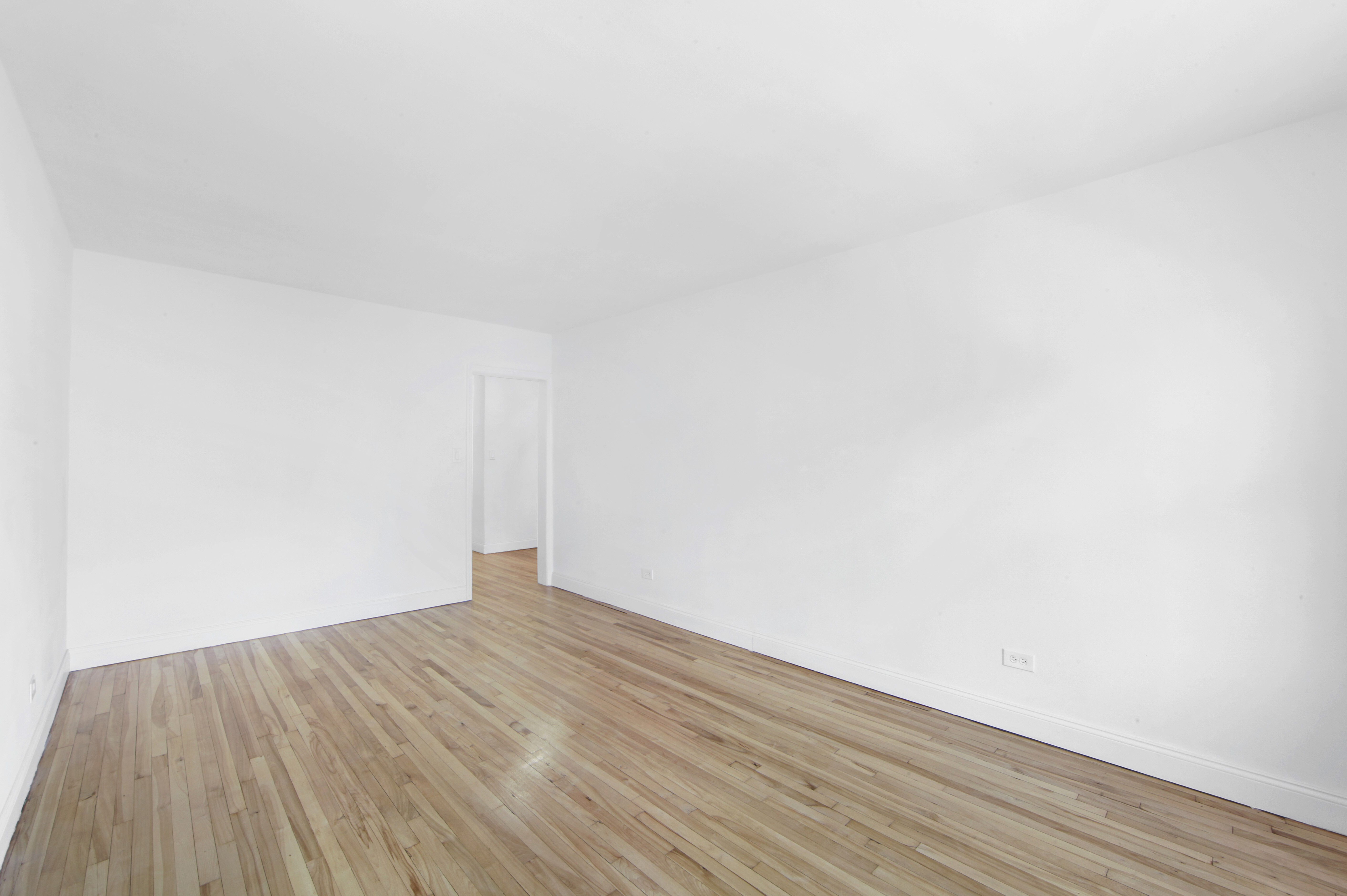 34-40 78th Street 2/B Jackson Heights Queens NY 11372