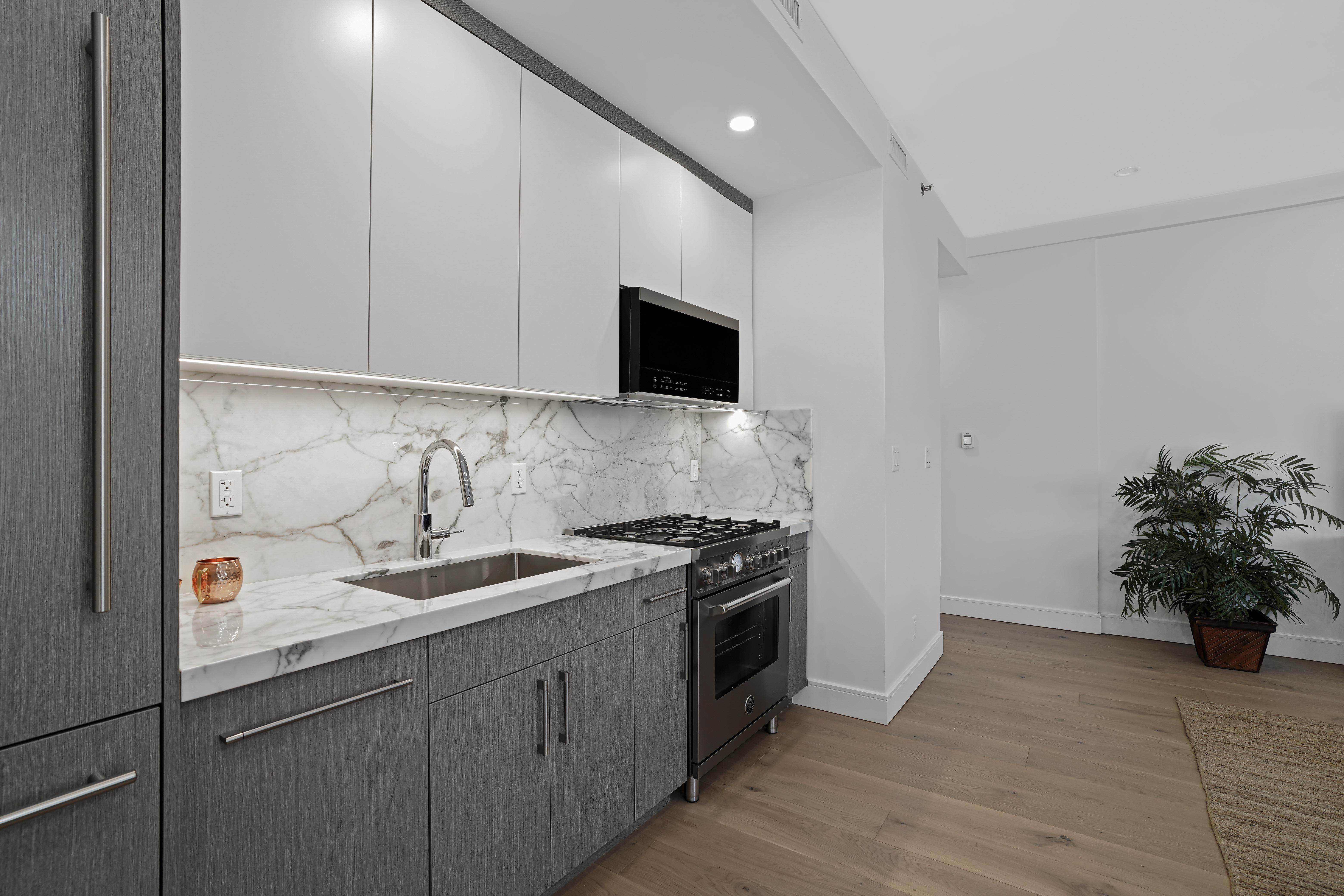 21-31 Shore Boulevard 1F Astoria Queens NY 11105
