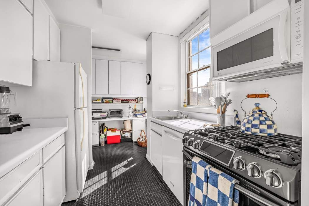 500 East 83rd Street 11B Upper East Side New York NY 10028