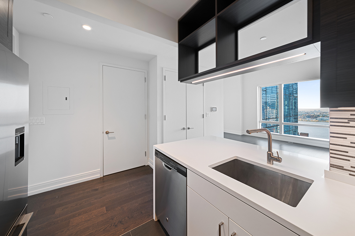 555 Tenth Avenue 16H Clinton New York NY 10018