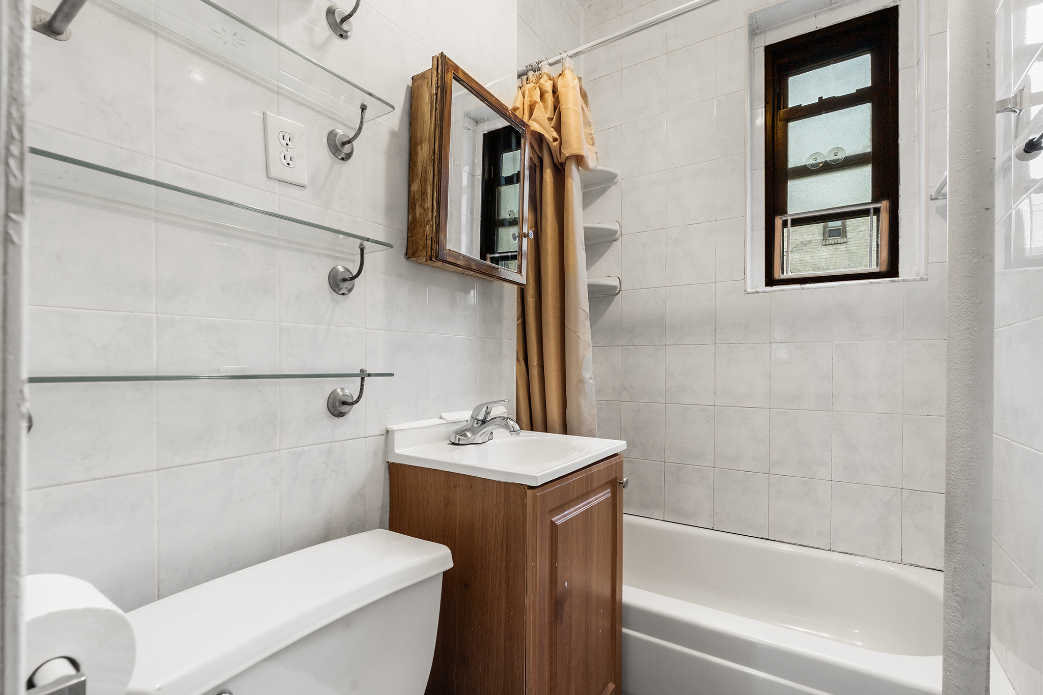 21-05 33rd Street 21-58 35th St. #4G Steinway-Ditmars Queens NY 11105