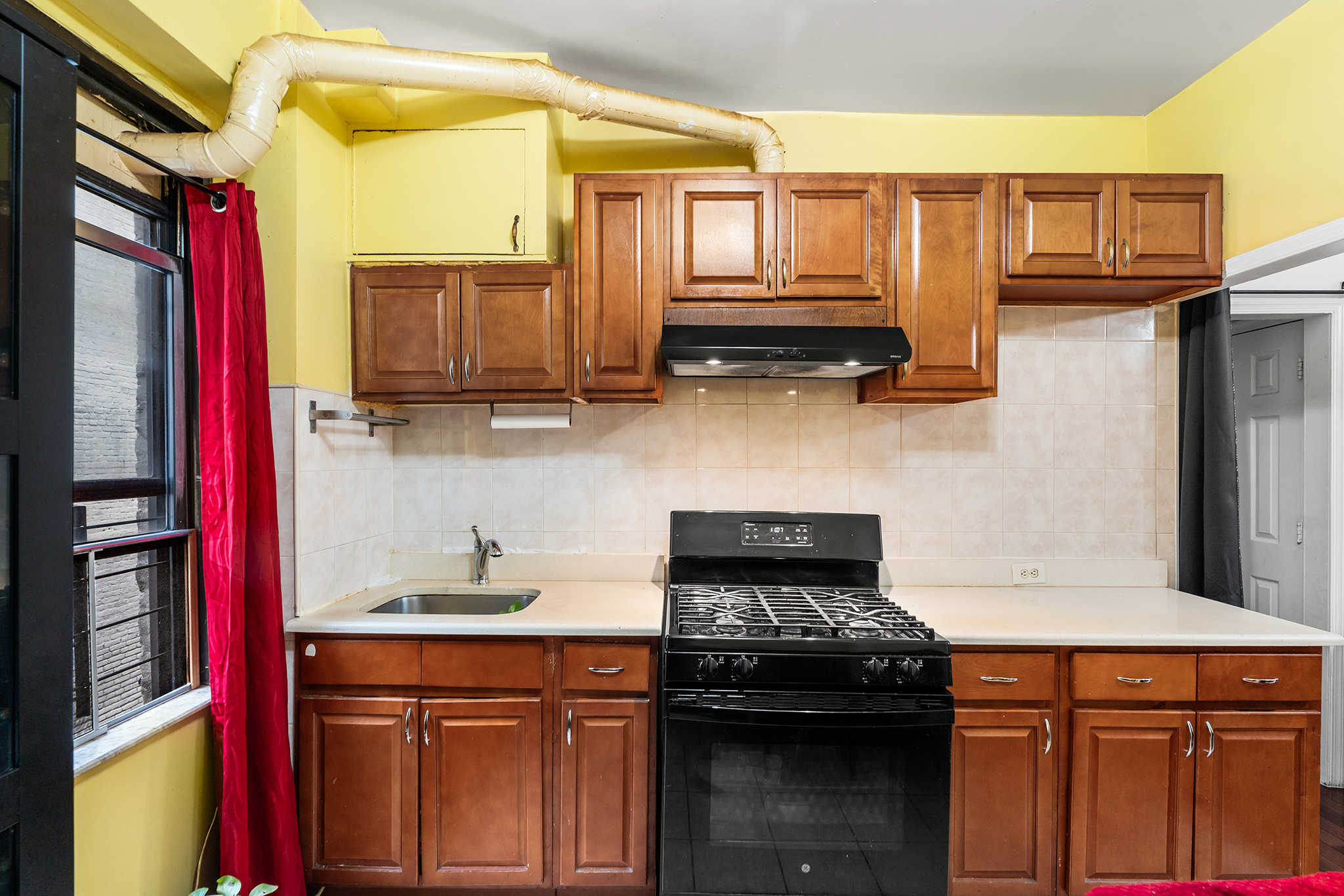 21-05 33rd Street 21-58 35th St. #4G Steinway-Ditmars Queens NY 11105
