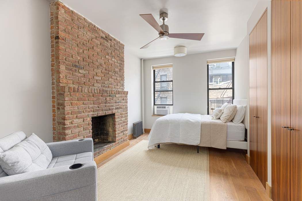22 Cornelia Street 12 Greenwich Village New York NY 10014