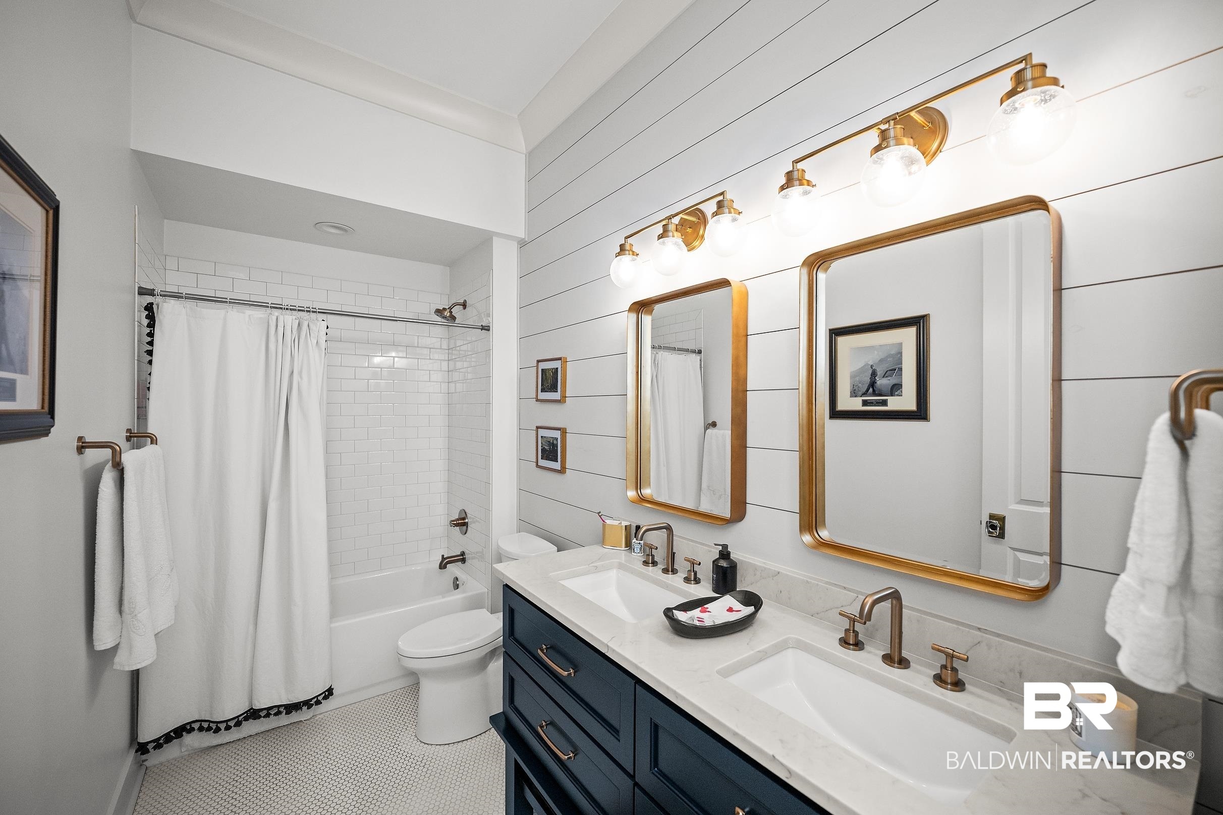 396586 | Photo 21