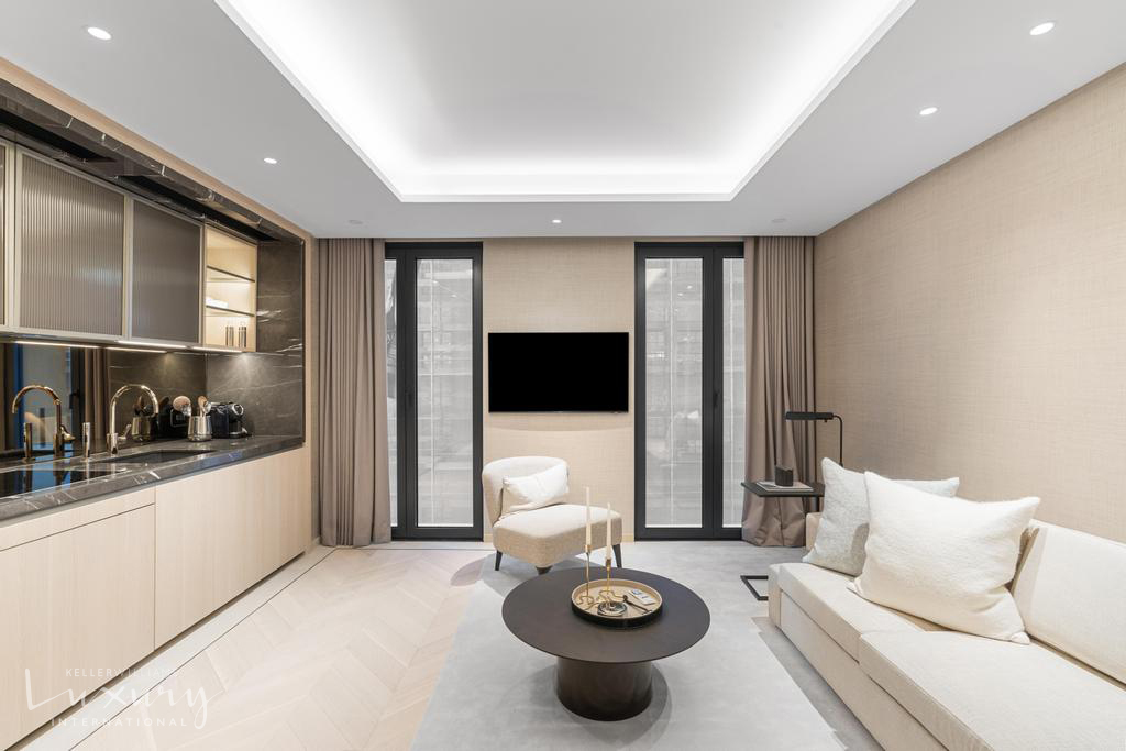 685 Fifth Avenue 6D Midtown East New York NY 10022