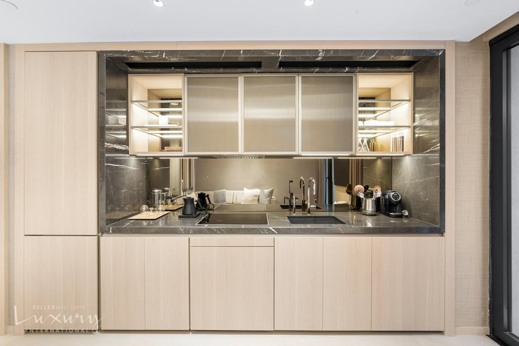 685 Fifth Avenue 6D Midtown East New York NY 10022