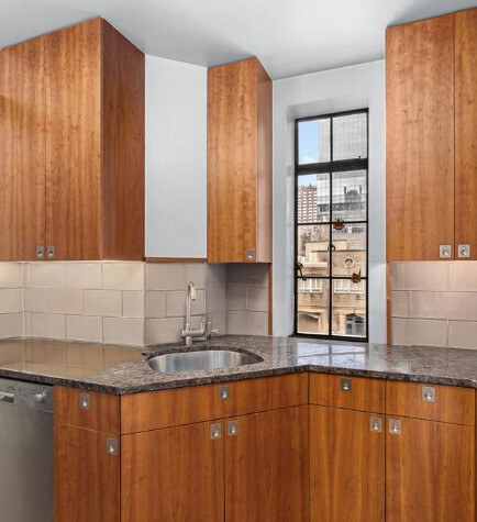 340 West 57th Street 8B Clinton New York NY 10019