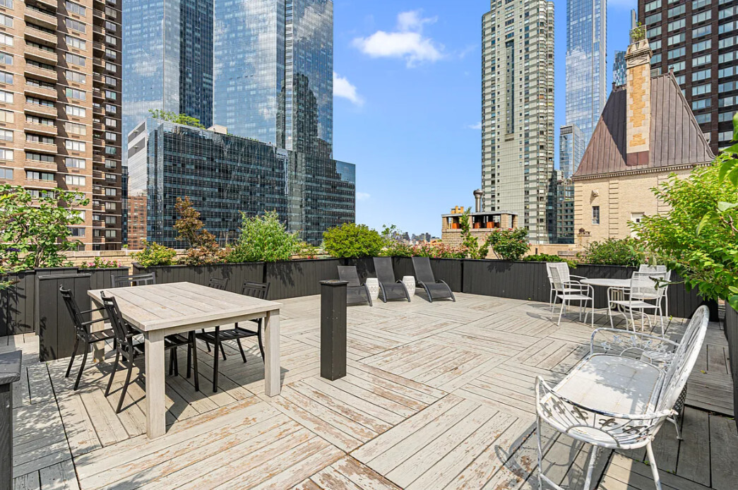 340 West 57th Street 8B Clinton New York NY 10019