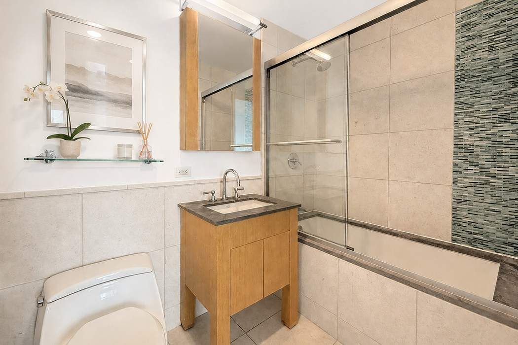 350 West 42nd Street 15L Clinton New York NY 10036