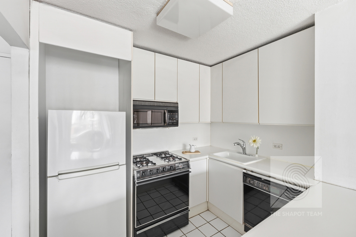 200 West 79th Street 17H Upper West Side New York NY 10024