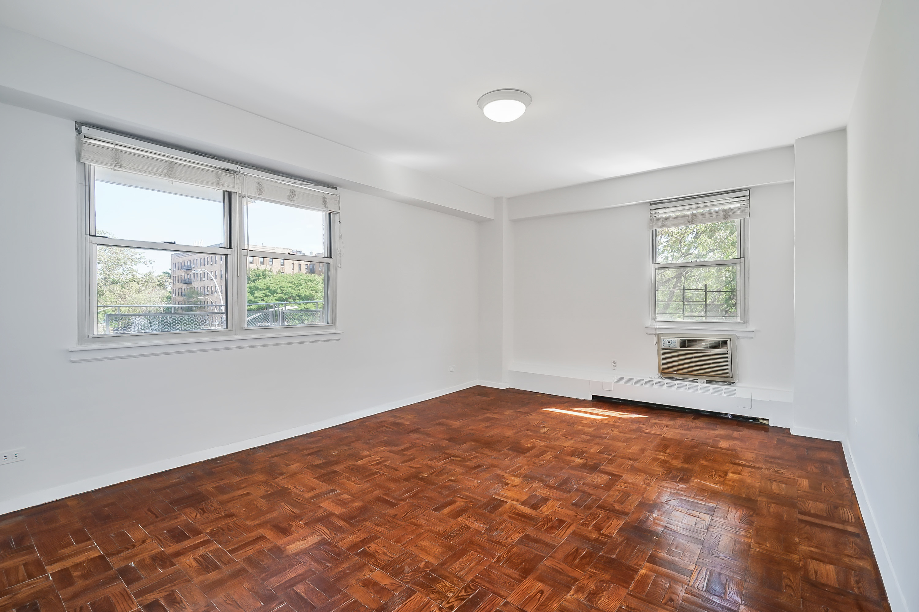 1608 Ocean Parkway 8B Gravesend Brooklyn NY 11230