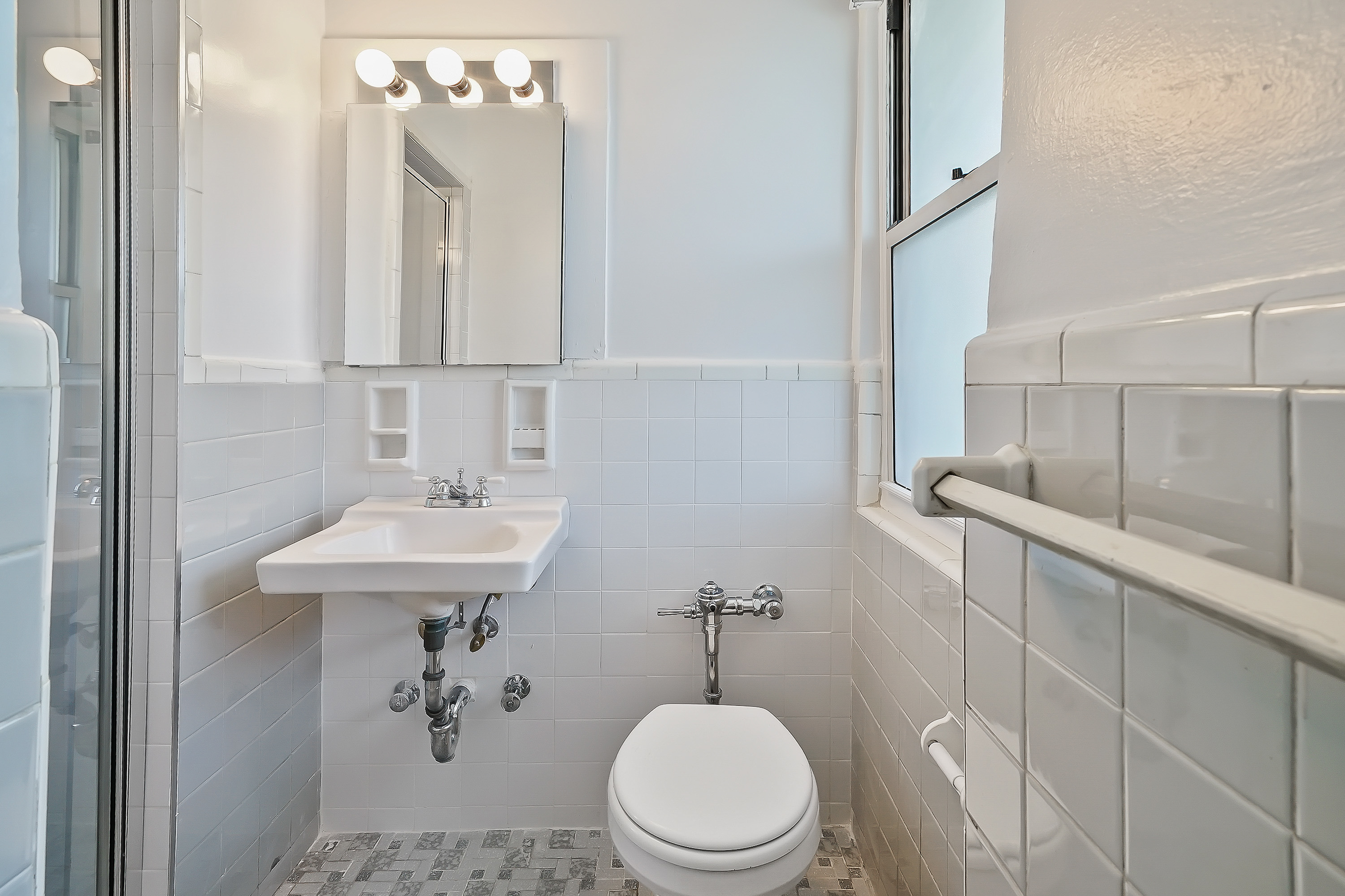 1608 Ocean Parkway 8B Gravesend Brooklyn NY 11230