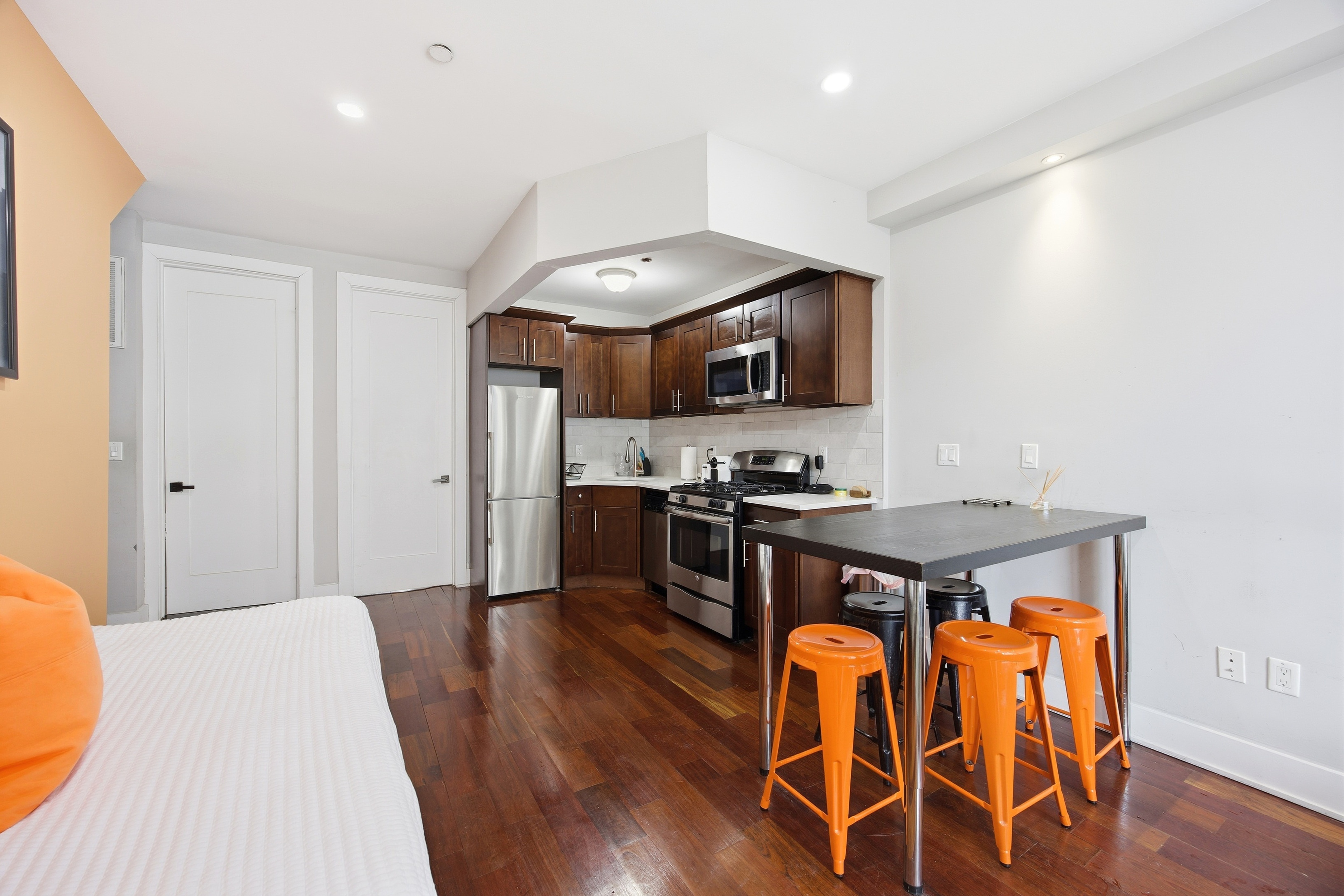 2022 Madison Avenue 2022 East Harlem New York NY 10035