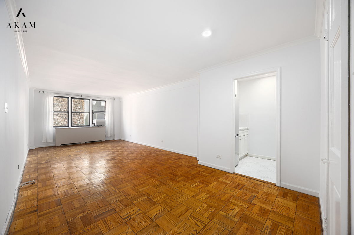 241 East 76th Street Upper East Side New York NY 10021
