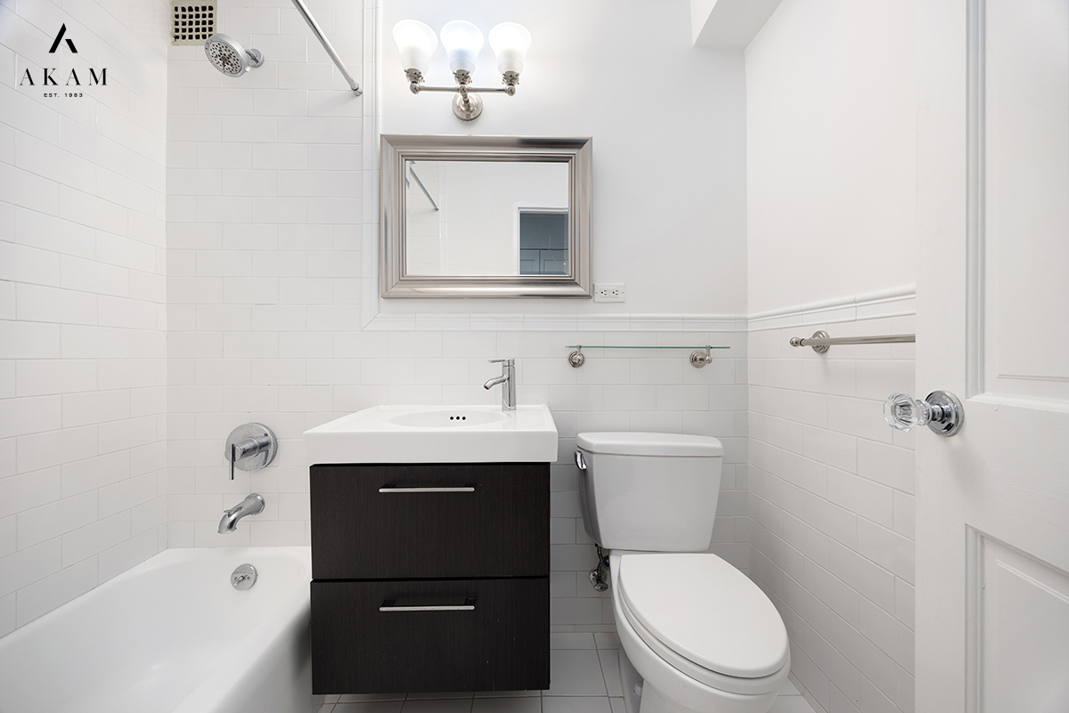 241 East 76th Street Upper East Side New York NY 10021