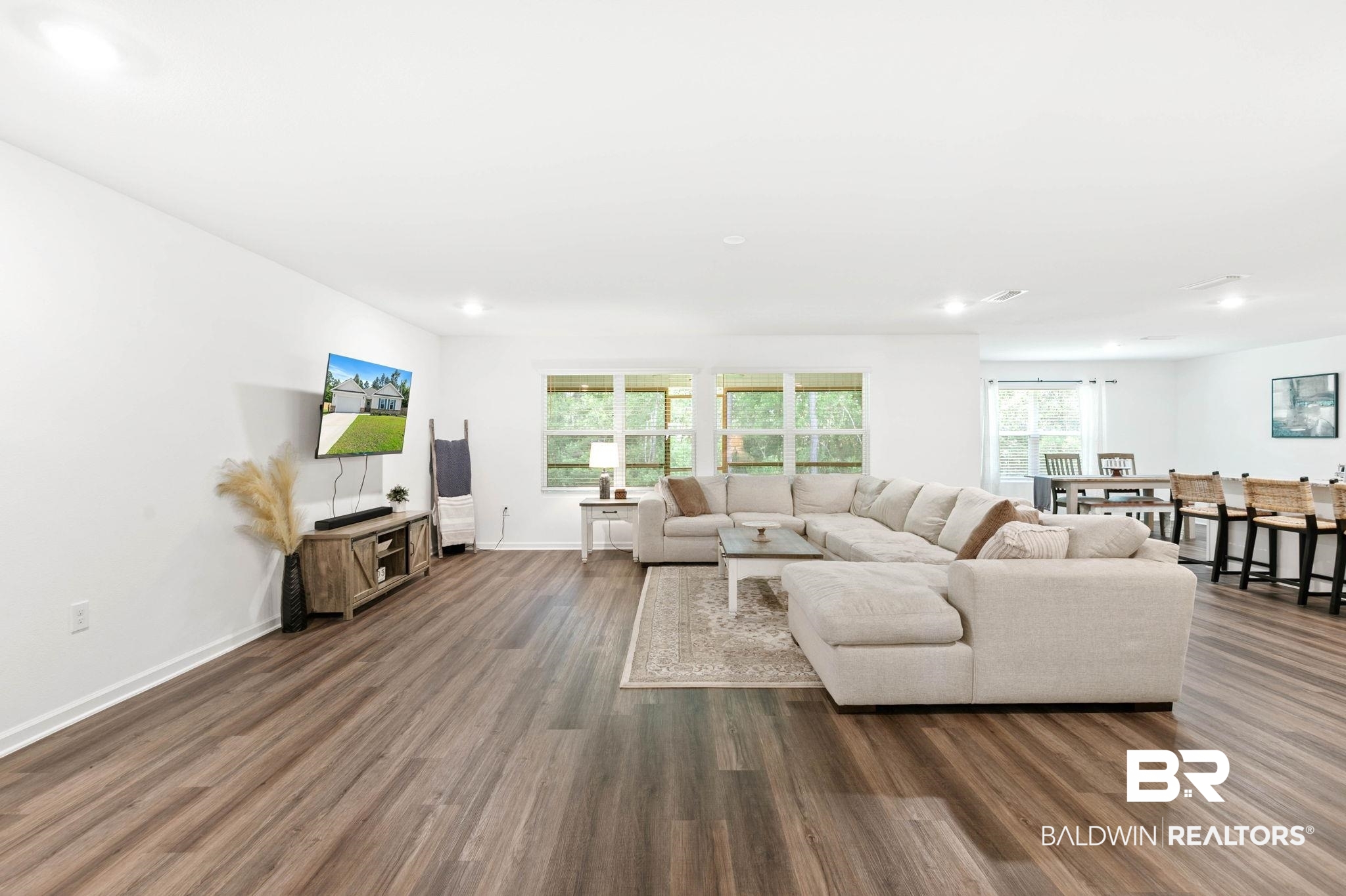 396793 | Photo 6