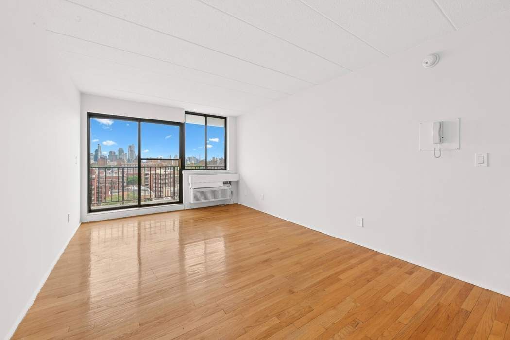 23-22 30th Road Astoria Queens NY 11102