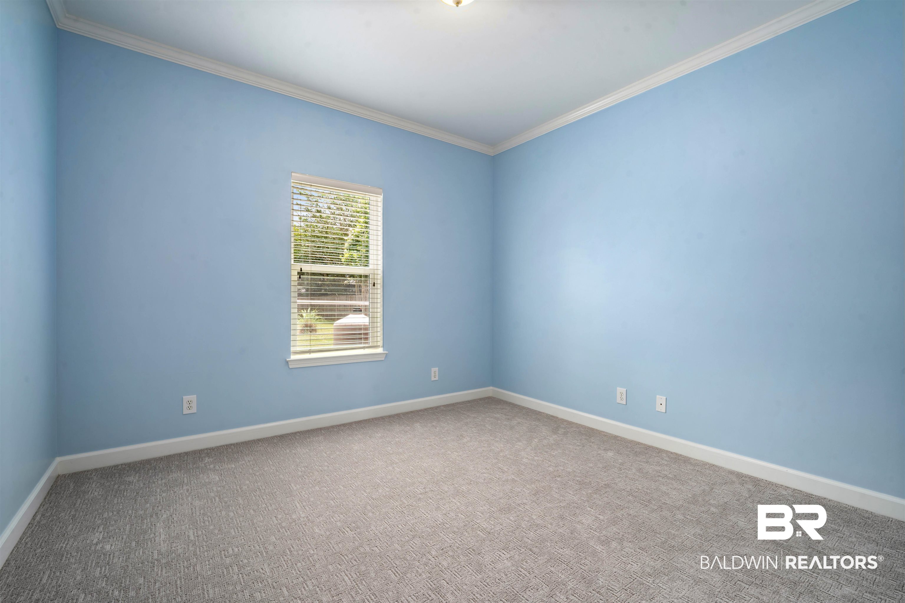 396615 | Photo 24