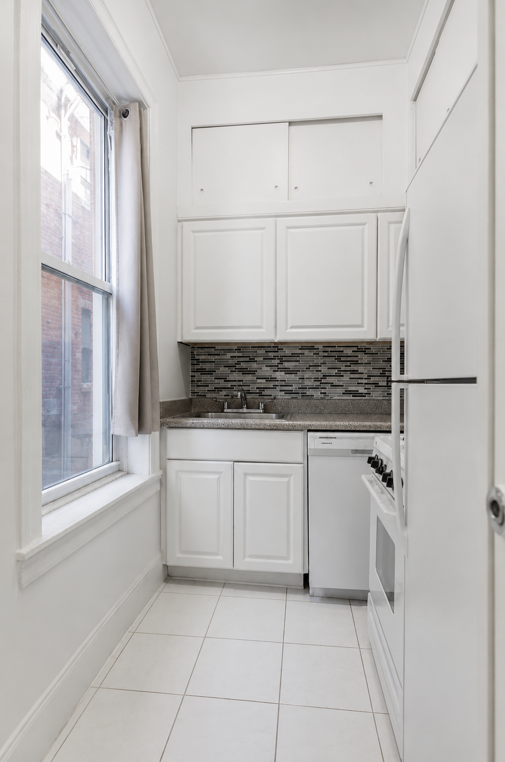 102 East 30th Street 3R Kips Bay New York NY 10016