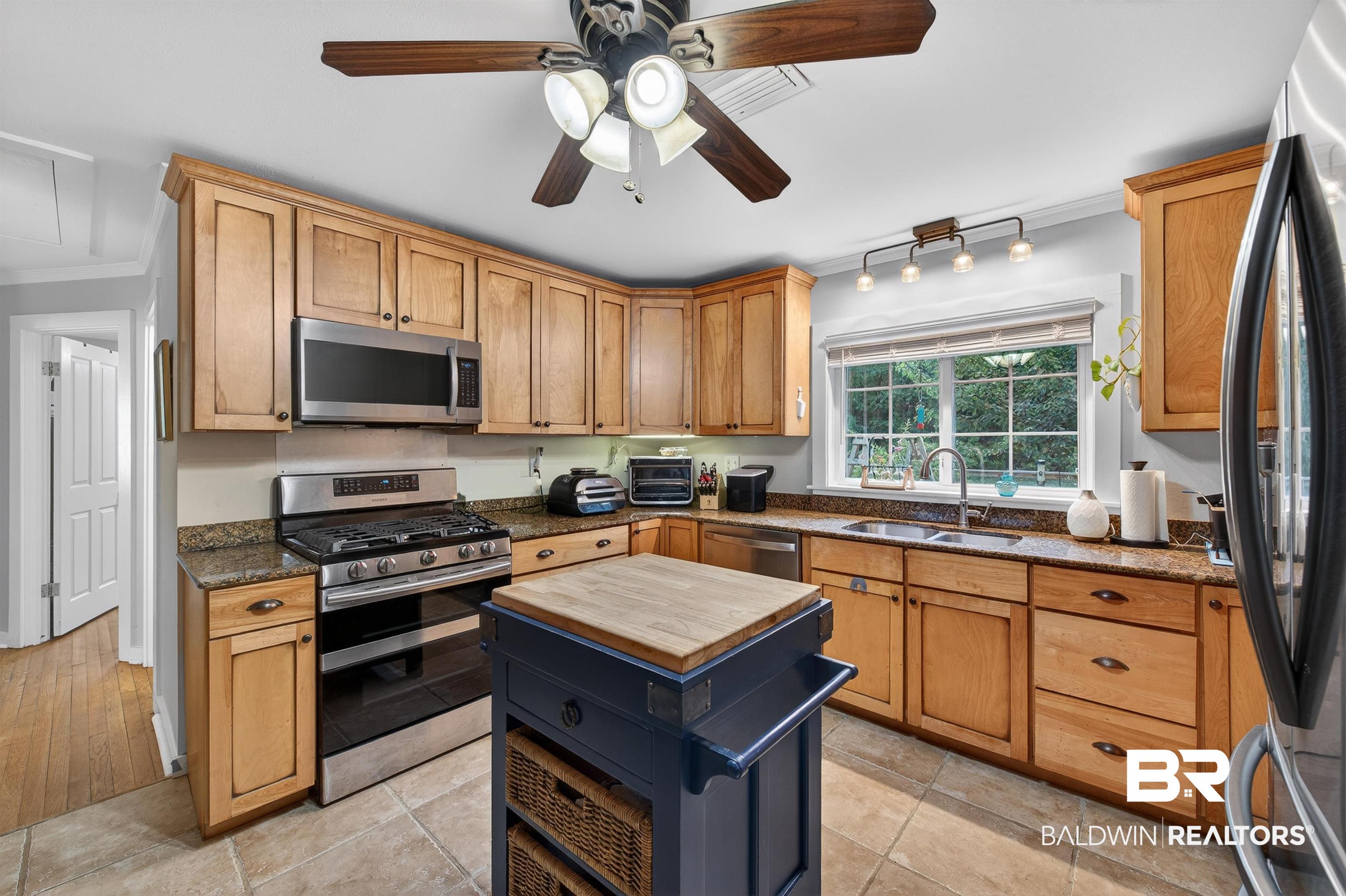 396935 | Photo 43