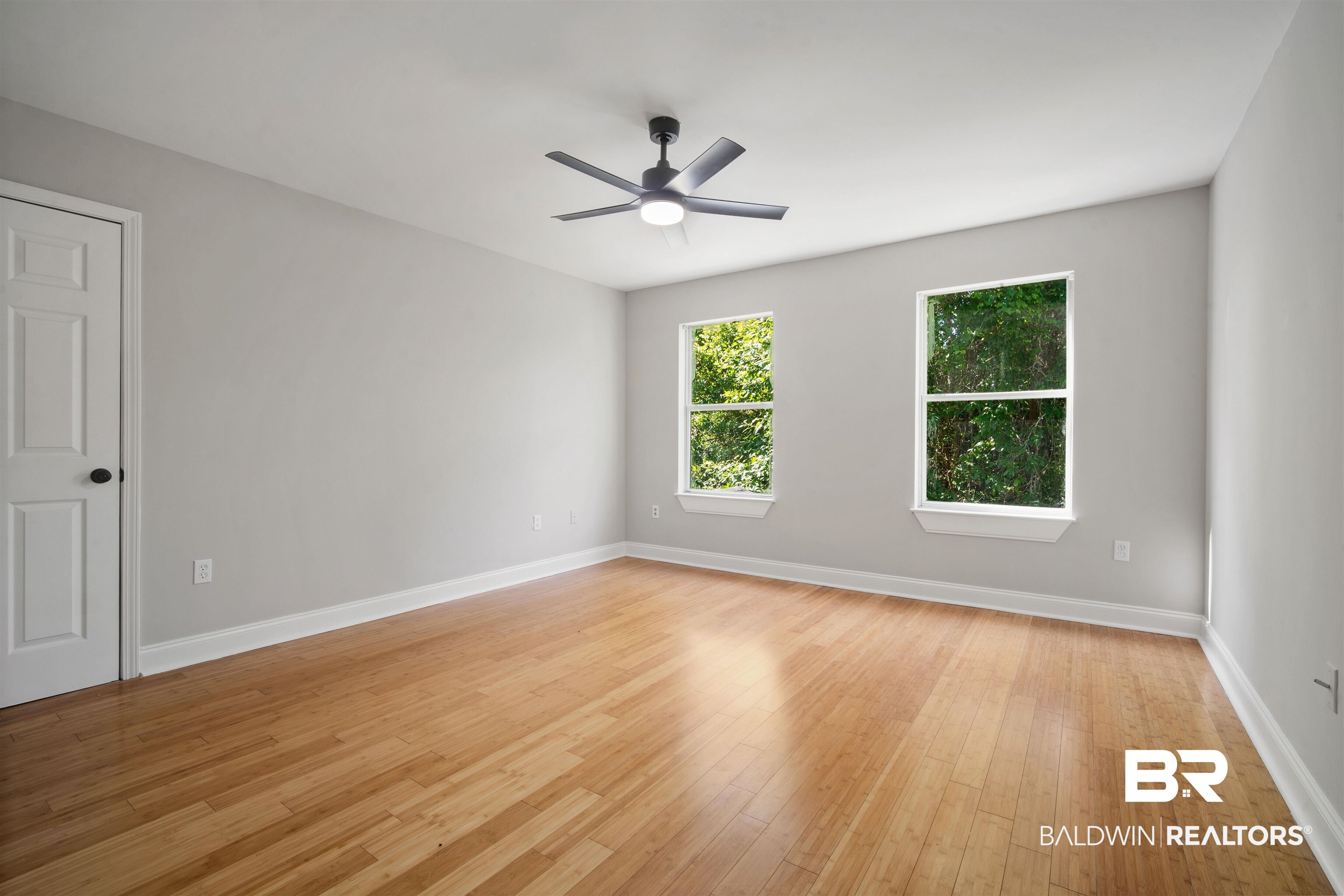 397005 | Photo 24
