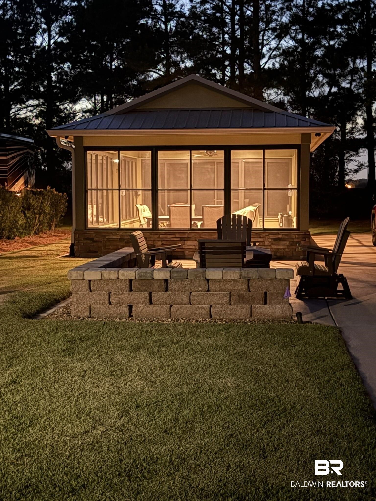 397051 | Photo 11