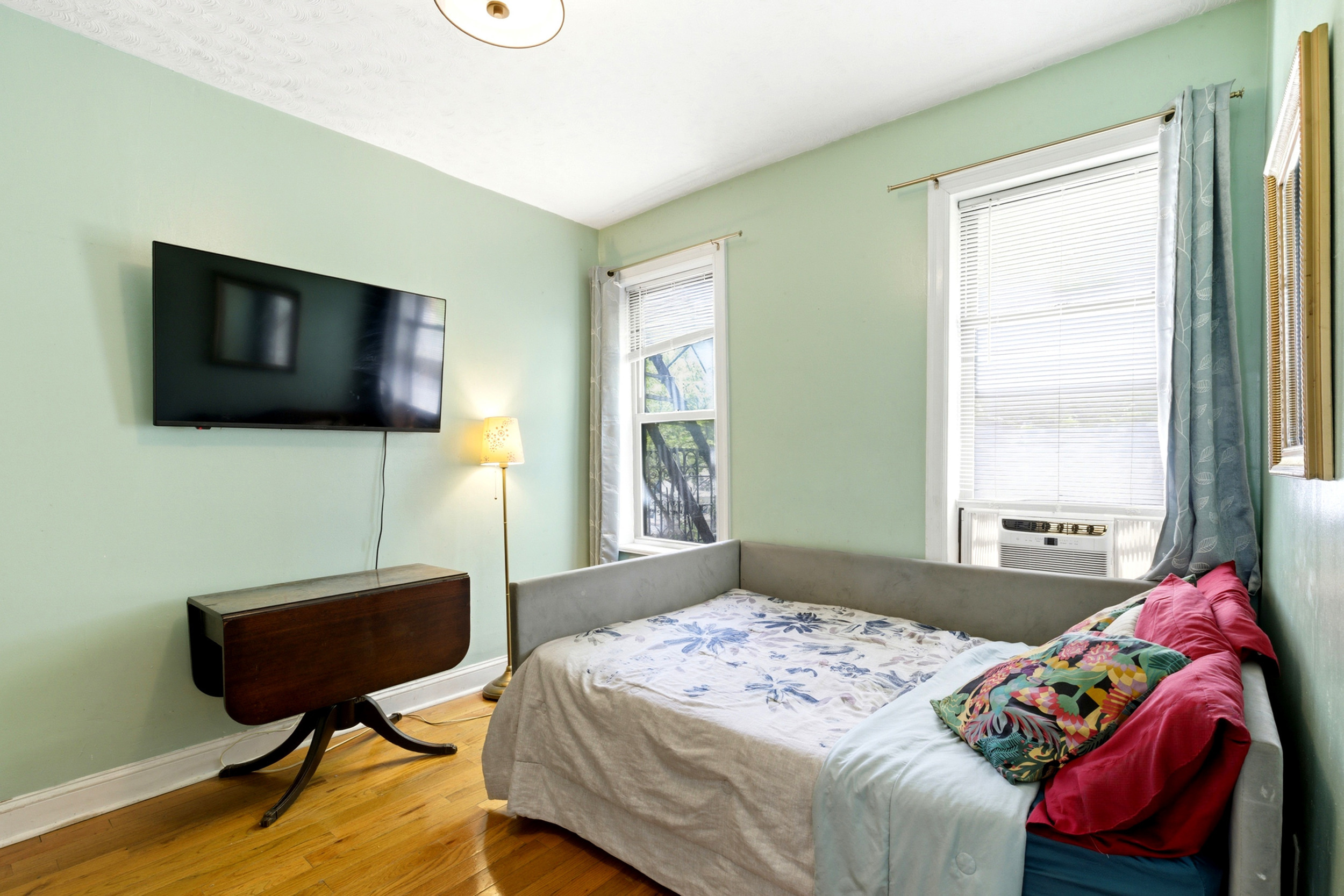 501 West 156th Street 25 Washington Heights New York NY 10032
