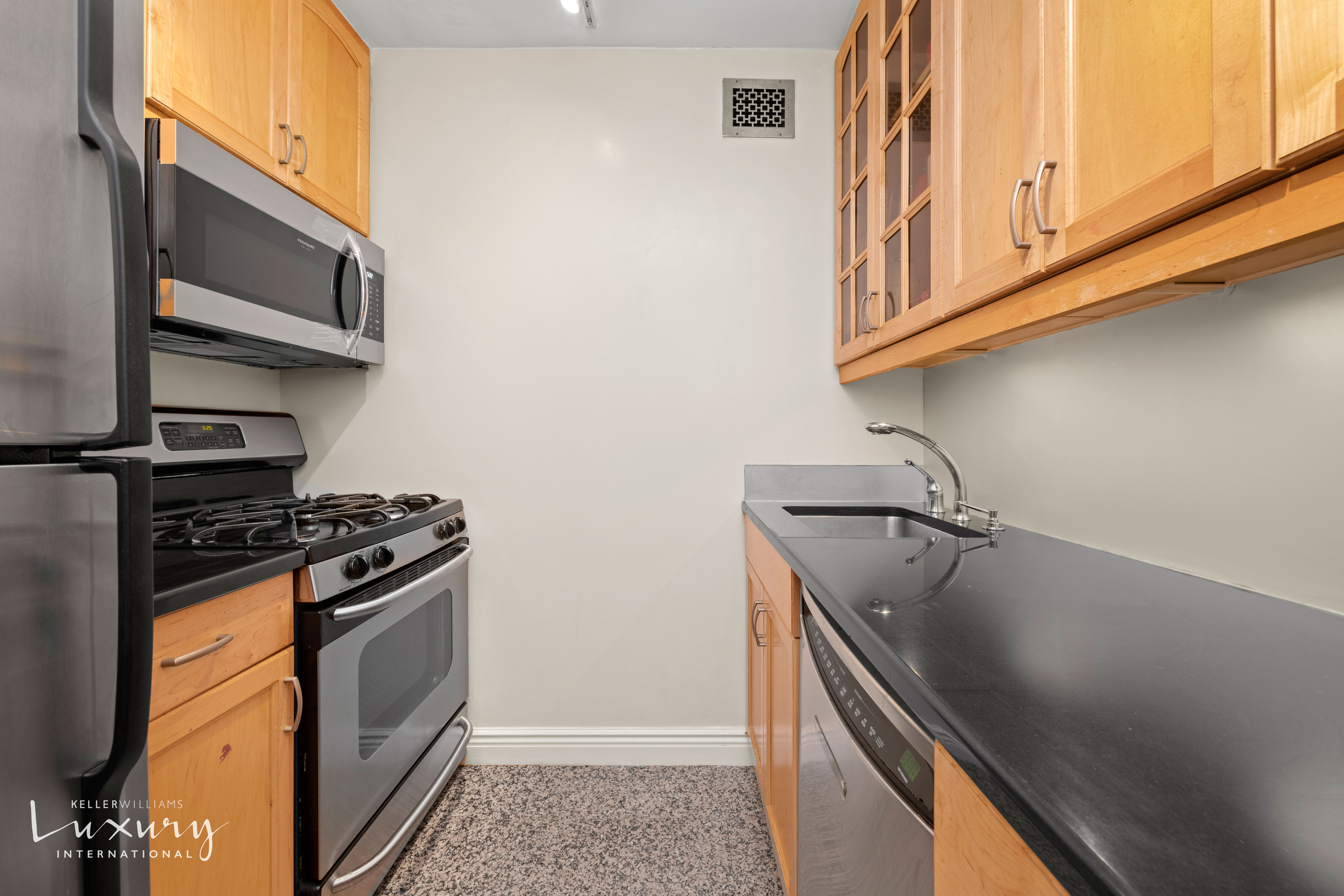 30 West 63rd Street 6T Lincoln Square New York NY 10023